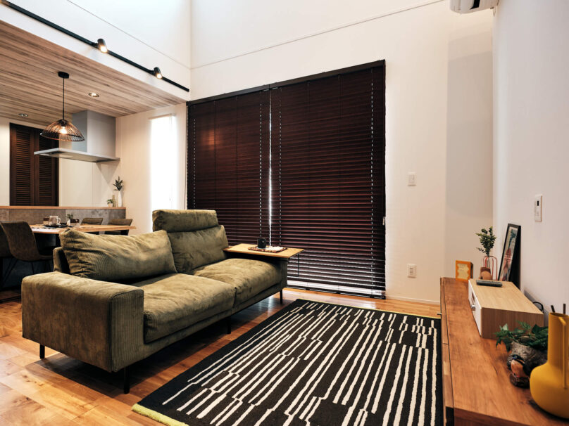 ⑥自然素材を組み合わせた、アイキャッチなポイントをふんだんに盛り込んだ住まい